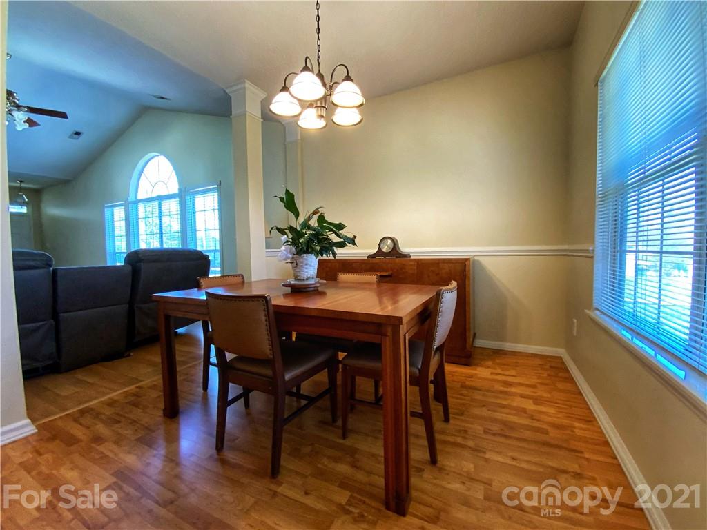8622 Sam Dee Road Charlotte, NC 28215 - Photo 5 of 21 Gallery Image 5