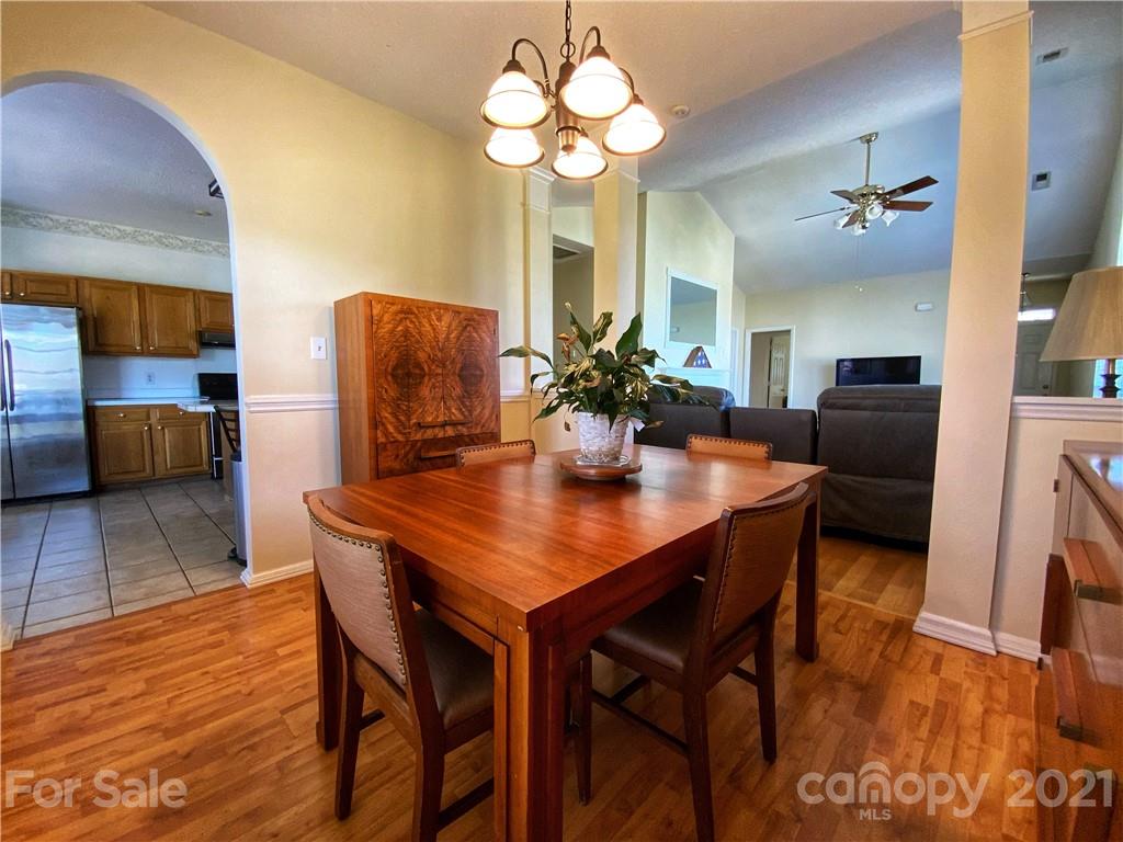 8622 Sam Dee Road Charlotte, NC 28215 - Photo 6 of 21 Gallery Image 6