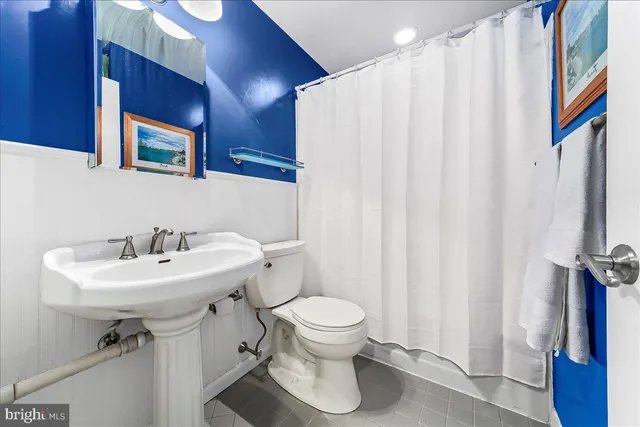 $271,000 | 102 Church Street, Unit 402, Philadelphia, PA 19106