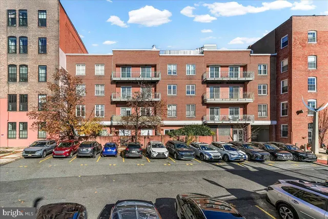 $271,000 | 102 Church Street, Unit 402, Philadelphia, PA 19106