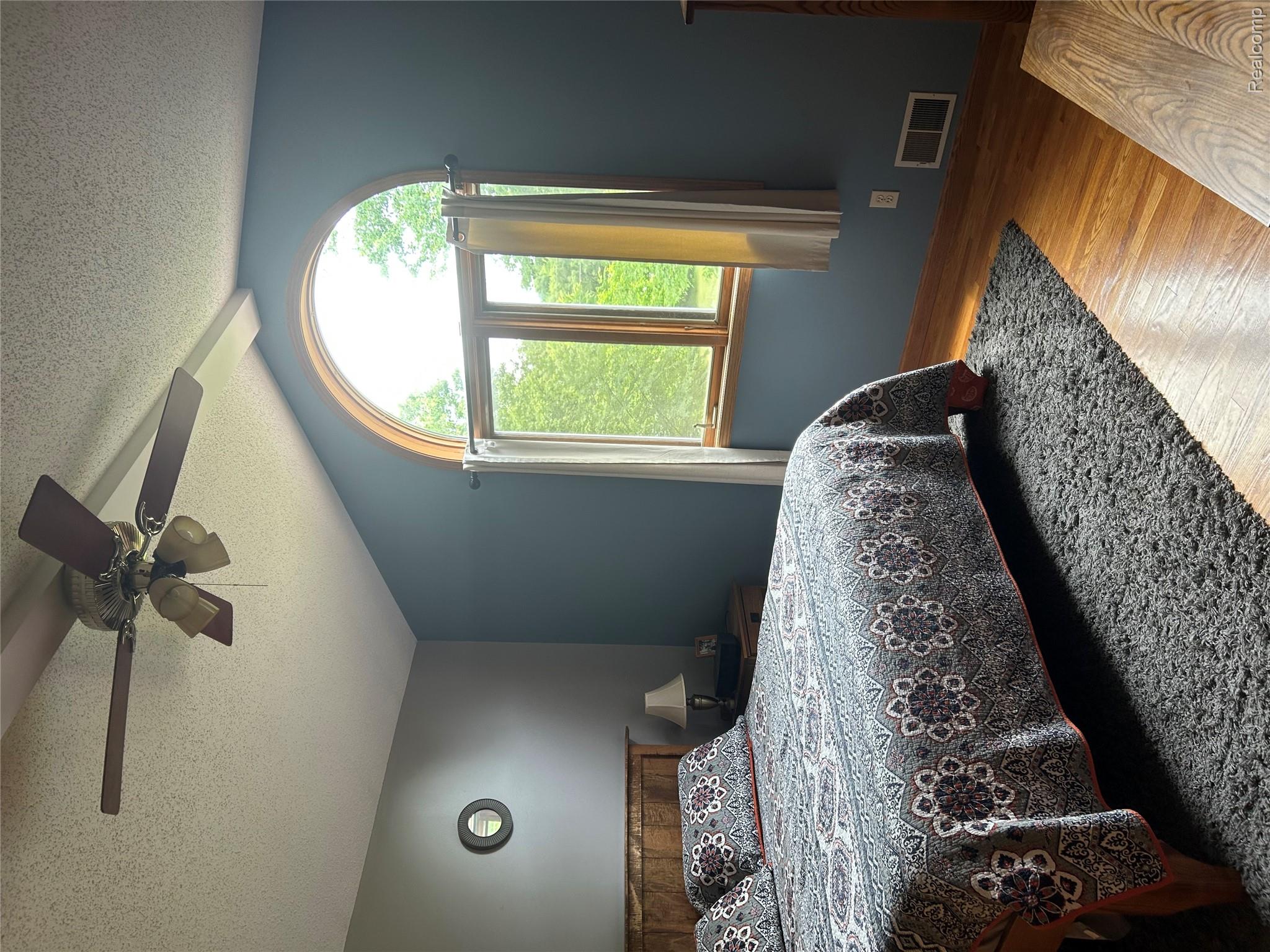 1334 Weeden Road Caro, MI 48723 - Photo 19 of 30 IMG_1625.jpeg