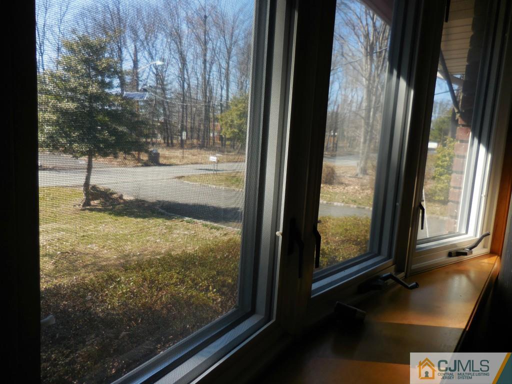 578 Darwin Boulevard Edison, NJ 08820 - Photo 14 of 20 a view of a room with a large window