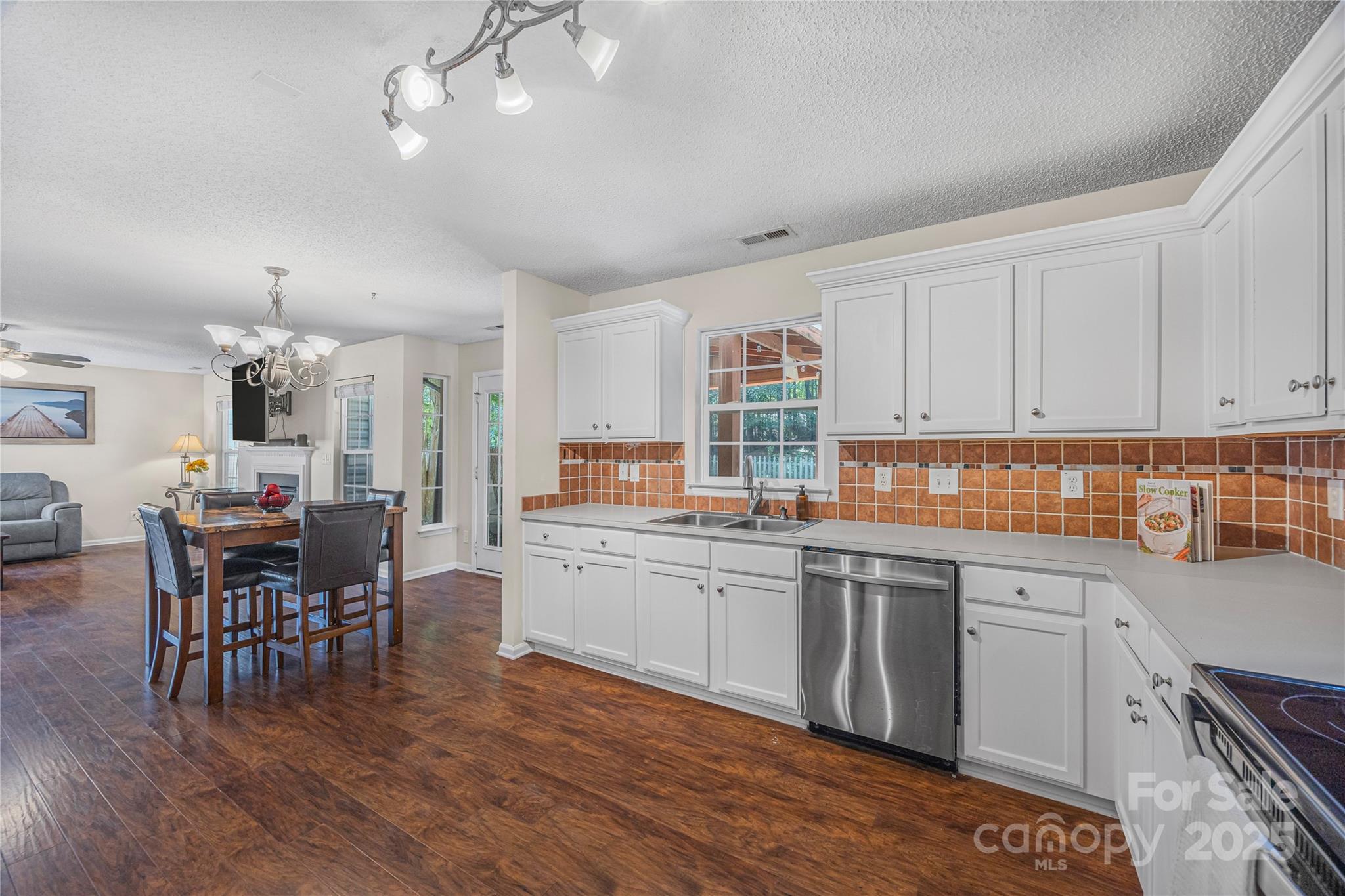 241 Chestnut Avenue Tega Cay, SC 29708 - Photo 13 of 38 Gallery Image 13