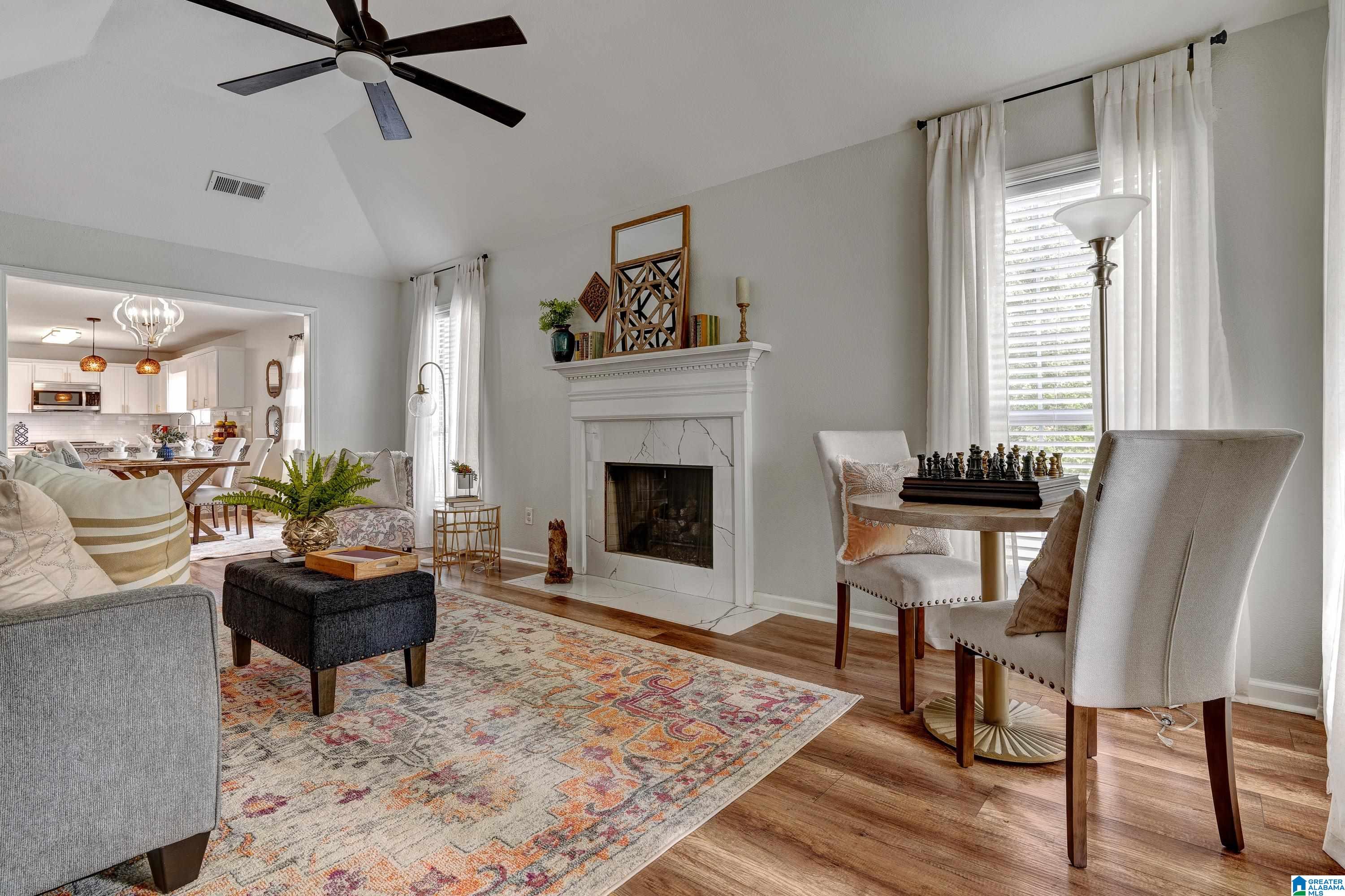 542 Walker Road Pelham, AL 35124 - Photo 4 of 28