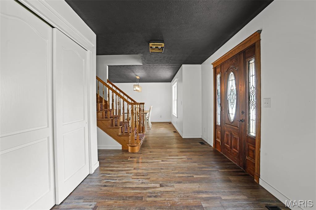 16519 Conrad Road Brighton, IL 62012 - Photo 4 of 33 Gallery Image 4
