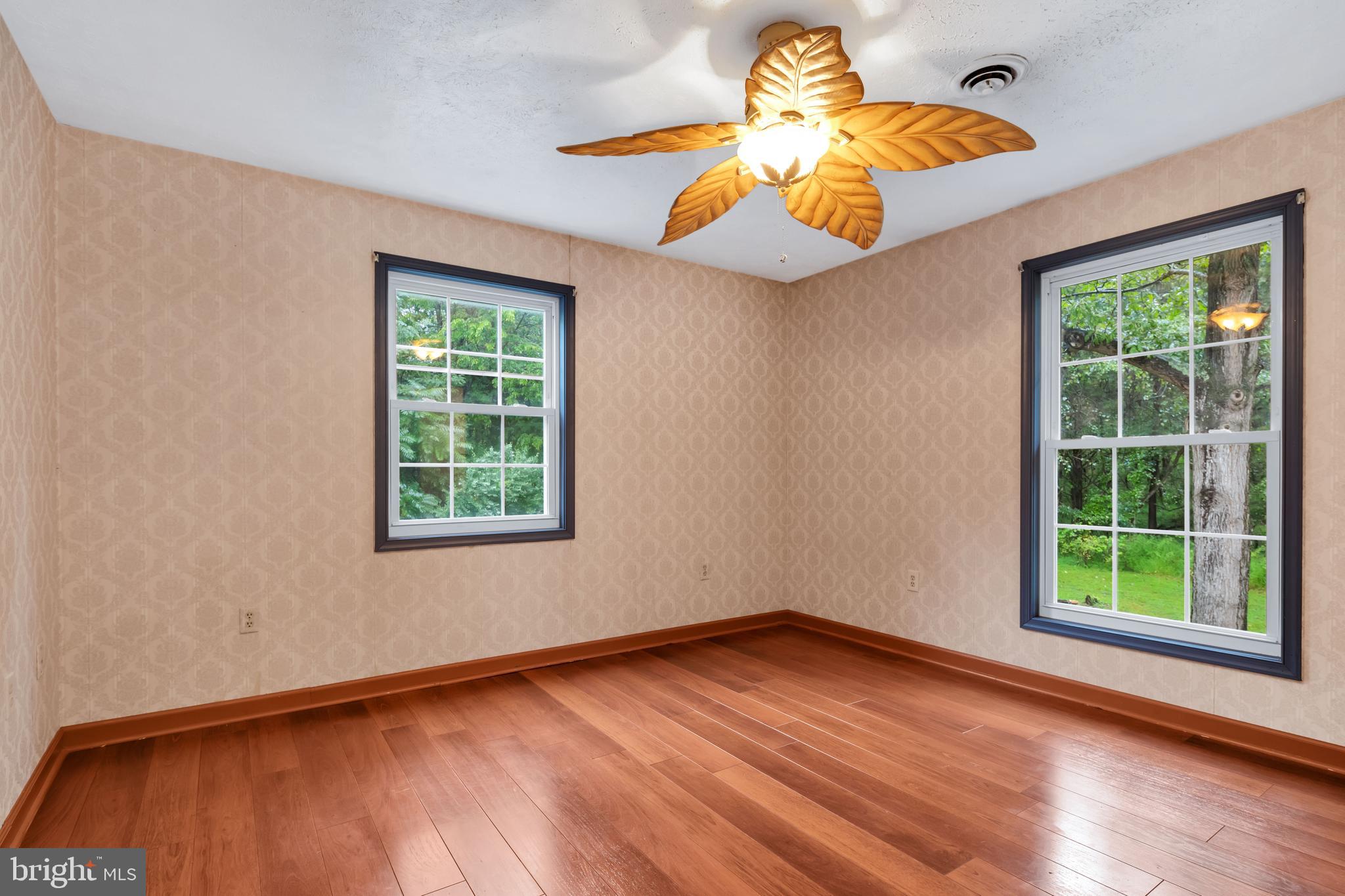 854 Stoney Bottom Road Front Royal, VA 22630 - Photo 20 of 38 2nd Master Bedroom on 2nd level