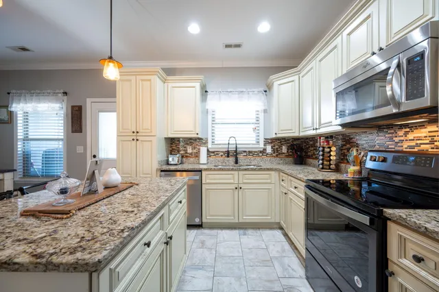 $335,000 | 425 Franklin Drive, Fort Oglethorpe, GA 30742