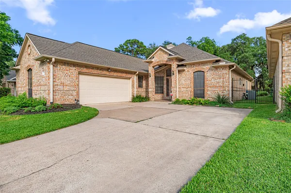 $350,000 | 3111 Meadow Oak Drive, Houston, TX 77068