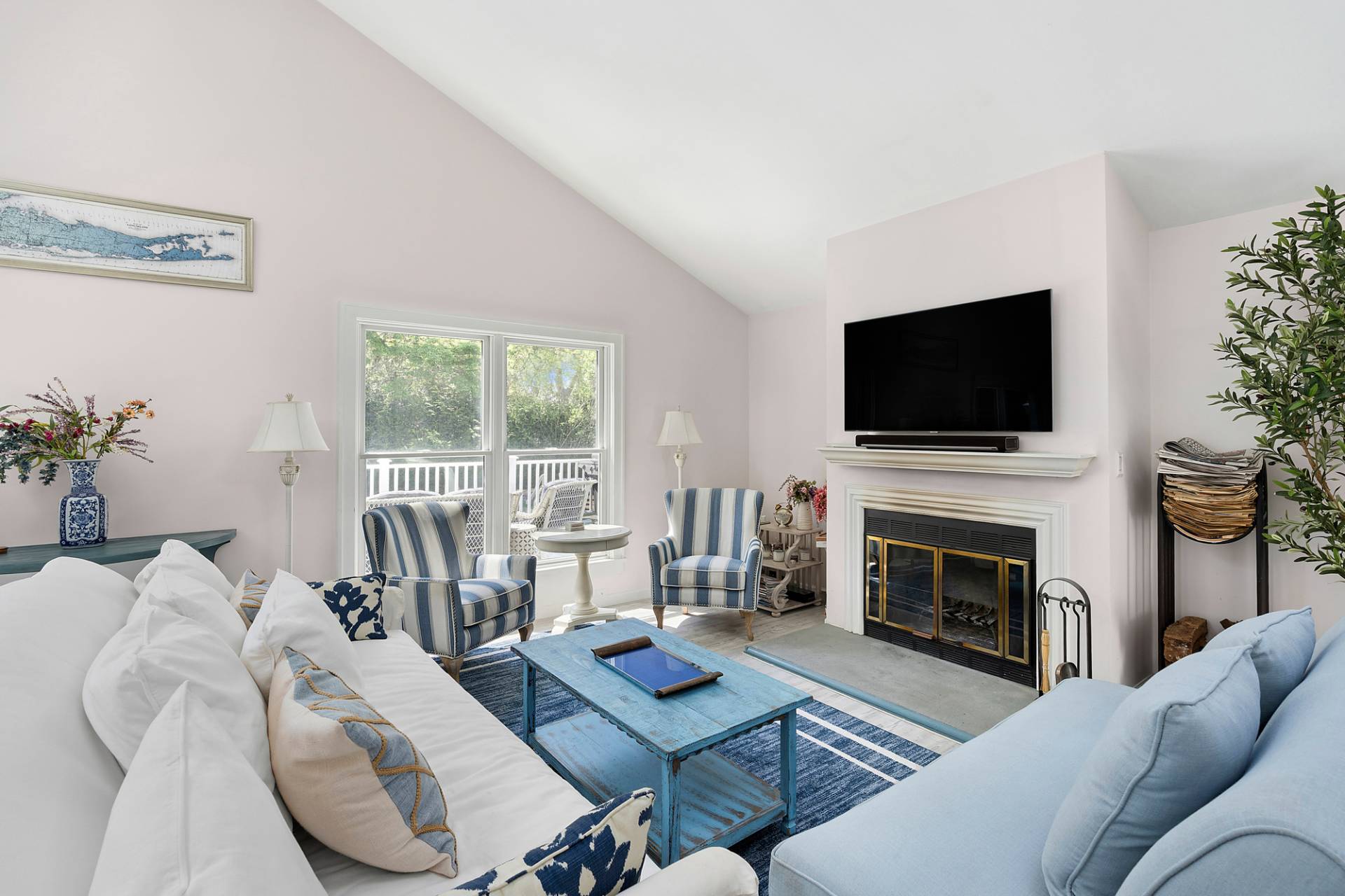 37 Halsey Road Remsenburg, NY 11960 - Photo 2 of 12