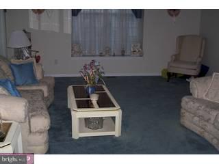 909 Honeysuckle Road Williamstown, NJ 08094 - Photo 2 of 6