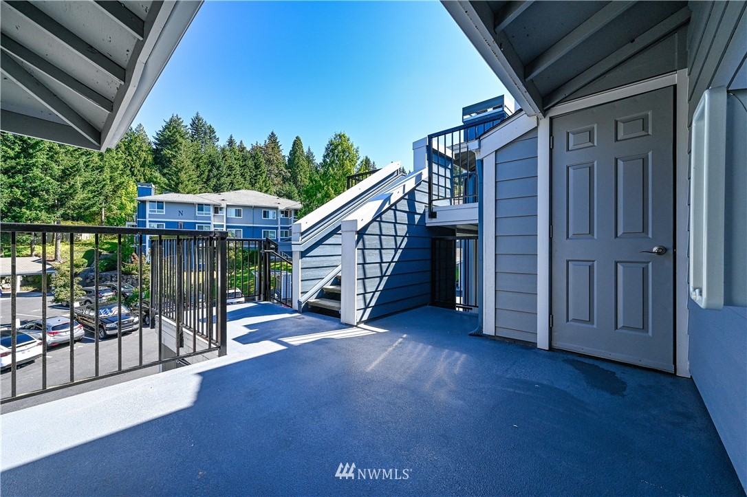 3906 243rd Place Southeast, Unit P302 Bothell, WA 98021 - Photo 3 of 20 Gallery Image 3