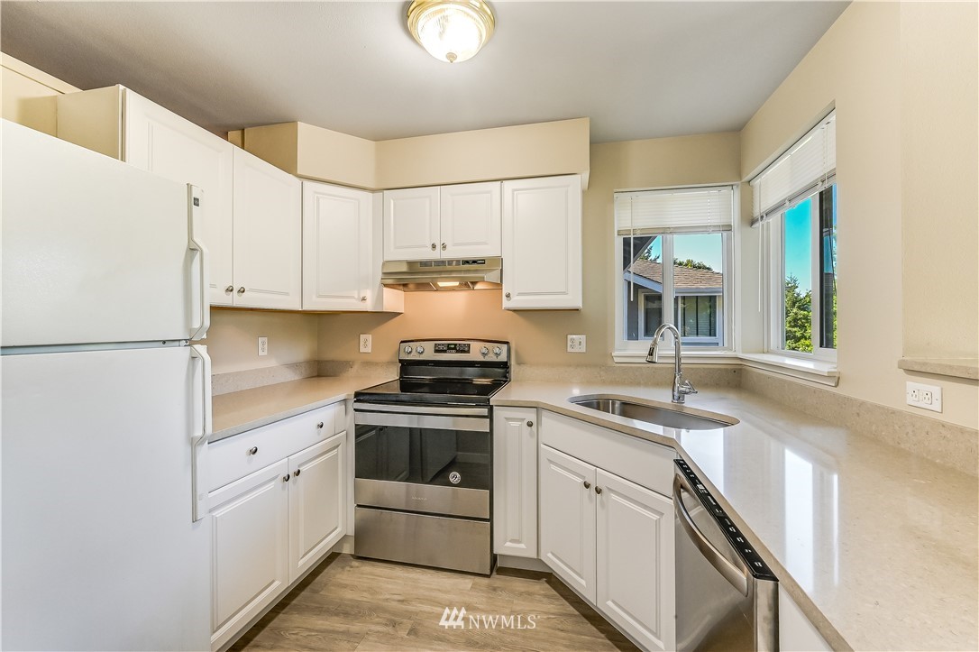 3906 243rd Place Southeast, Unit P302 Bothell, WA 98021 - Photo 9 of 20 Gallery Image 9