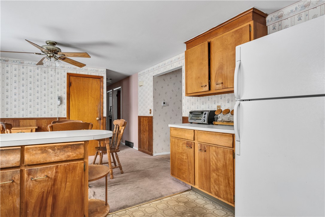 22 Hagerstown Road Warwick, RI 02886 - Photo 6 of 23