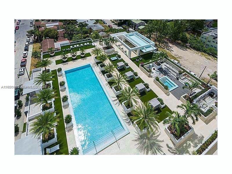 600 Northeast 27th Street, Unit 2001 Miami, FL 33137 - Photo 2 of 18 view of a city