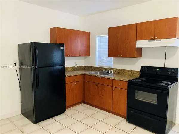 $1,100 | Little River Central, Miami, FL 33138