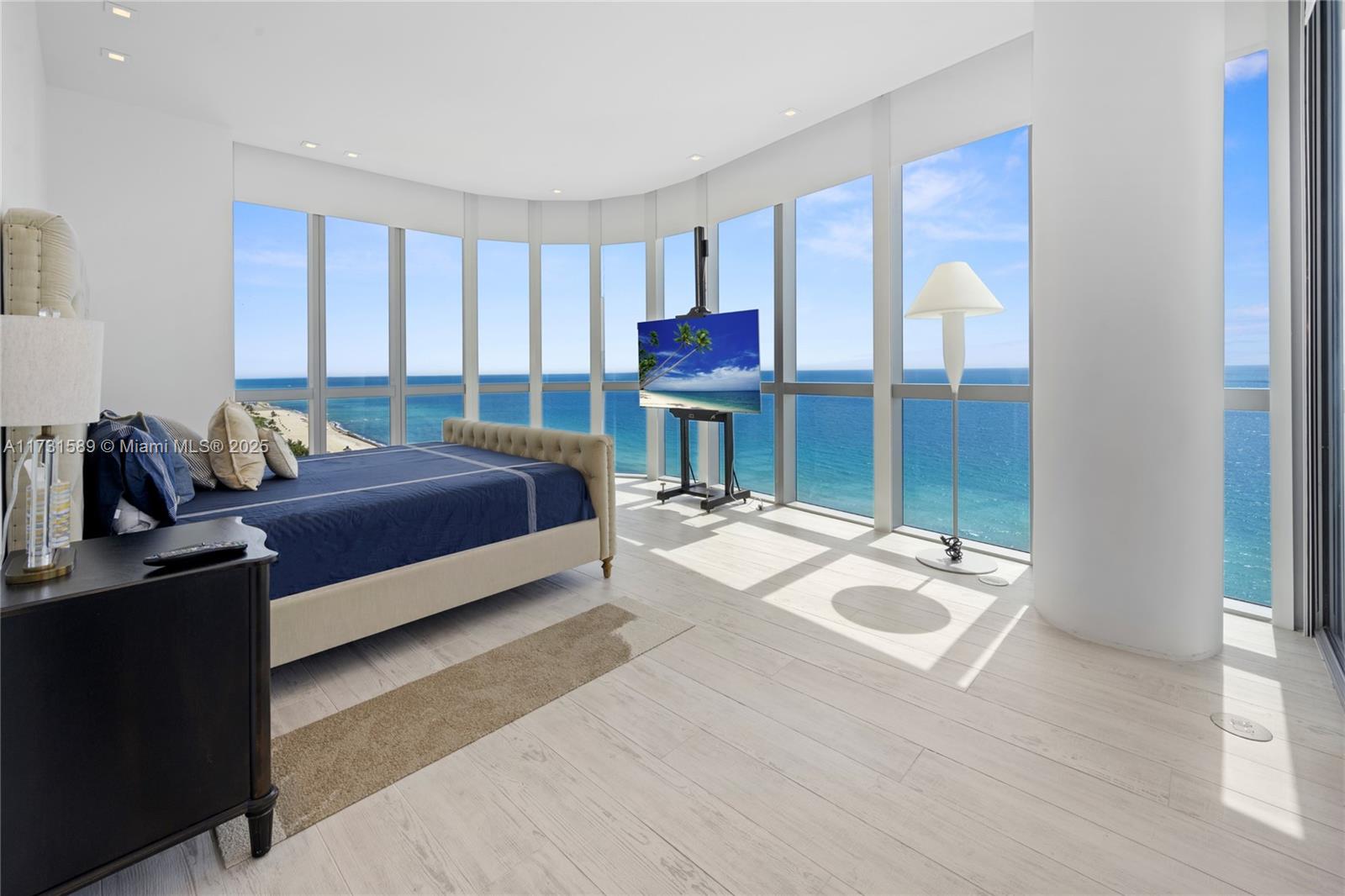 17475 Collins Avenue, Unit 1201 Sunny Isles Beach, FL 33160 - Photo 17 of 31