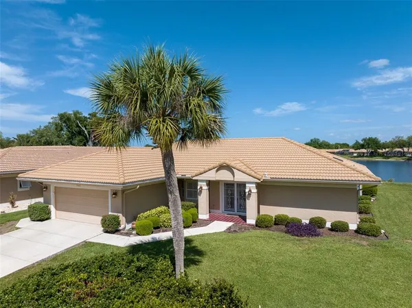 $450,000 | 3162 East Village Drive, Venice, FL 34293