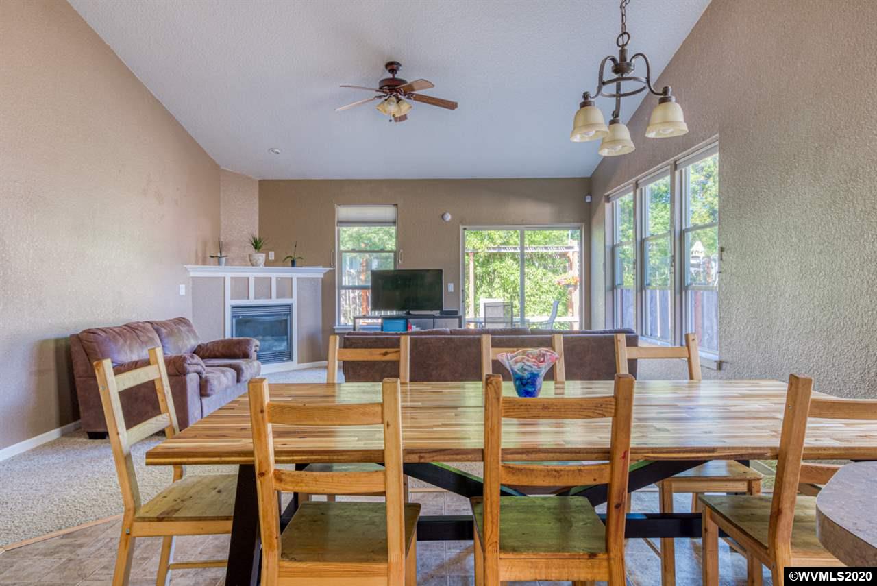 886 Helmick Road Monmouth, OR 97361 - Photo 4 of 35