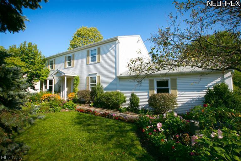999 Bell Road Chagrin Falls, OH 44022 - Photo 1 of 25 Gallery Image 1