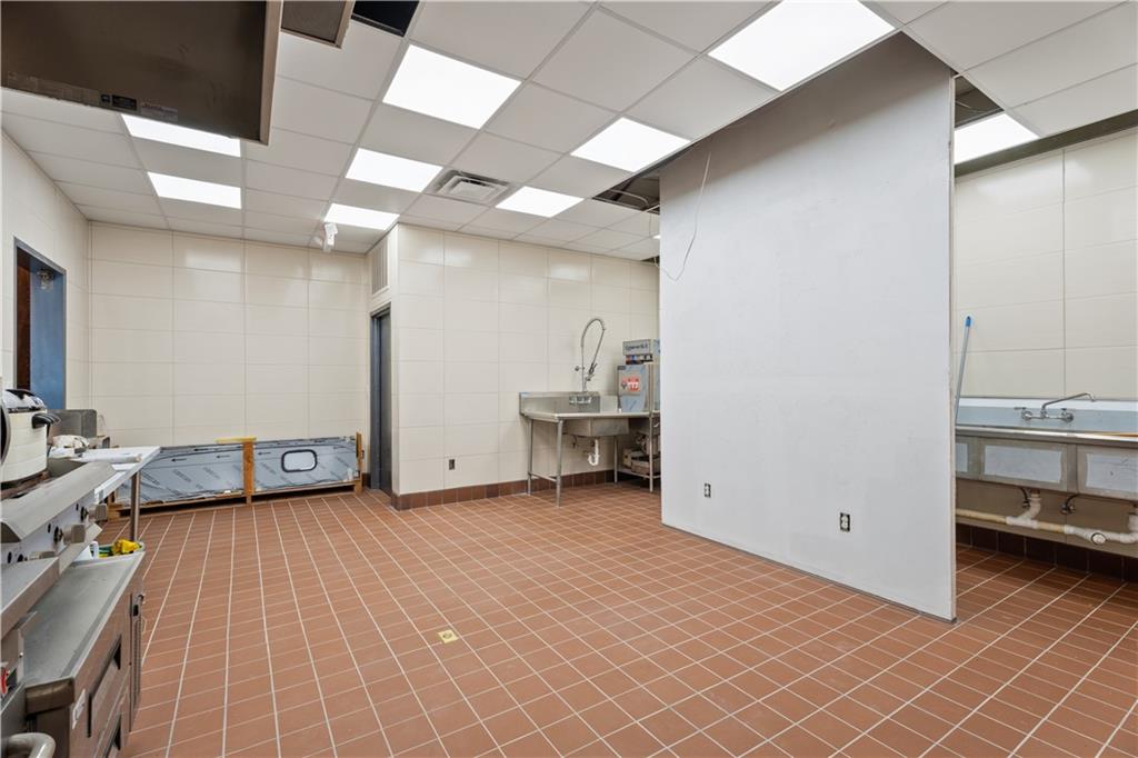 3800 120th Road Thayer, KS 66776 - Photo 46 of 99