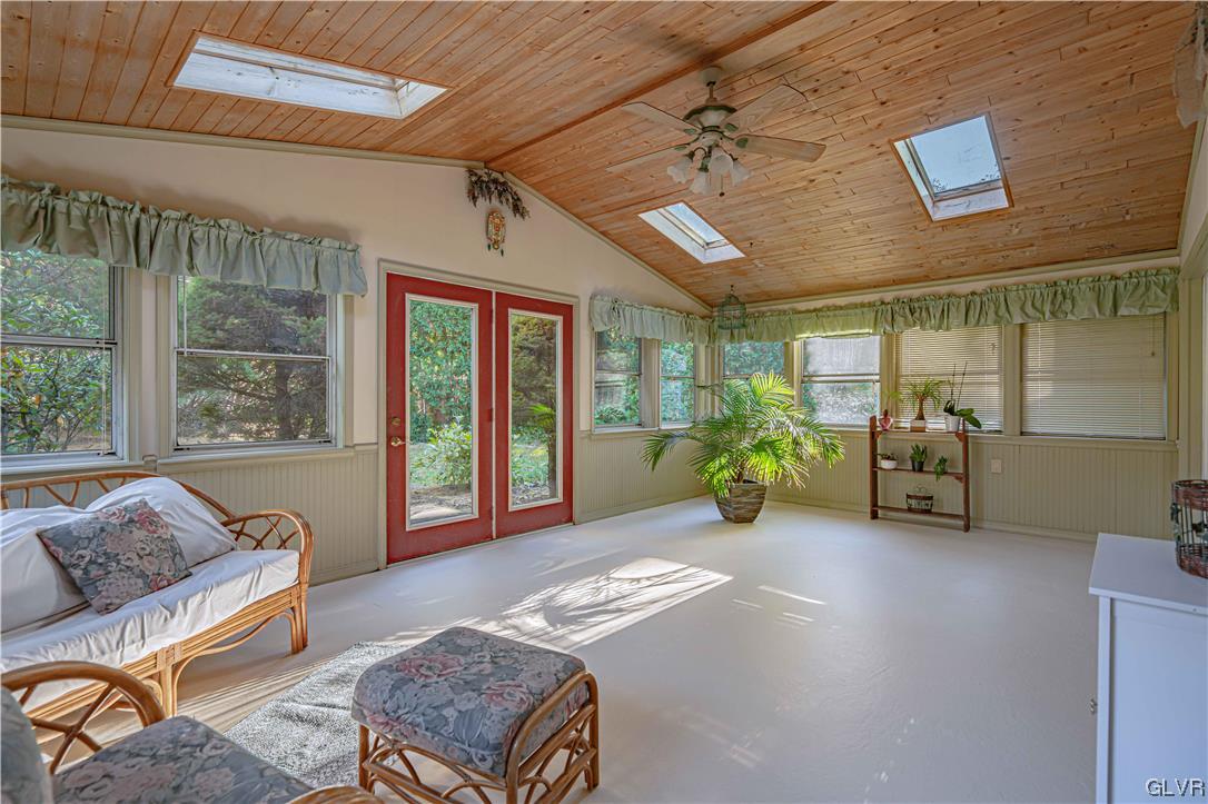 1584 Stoke Park Road Bethlehem, PA 18017 - Photo 5 of 36 Gallery Image 5