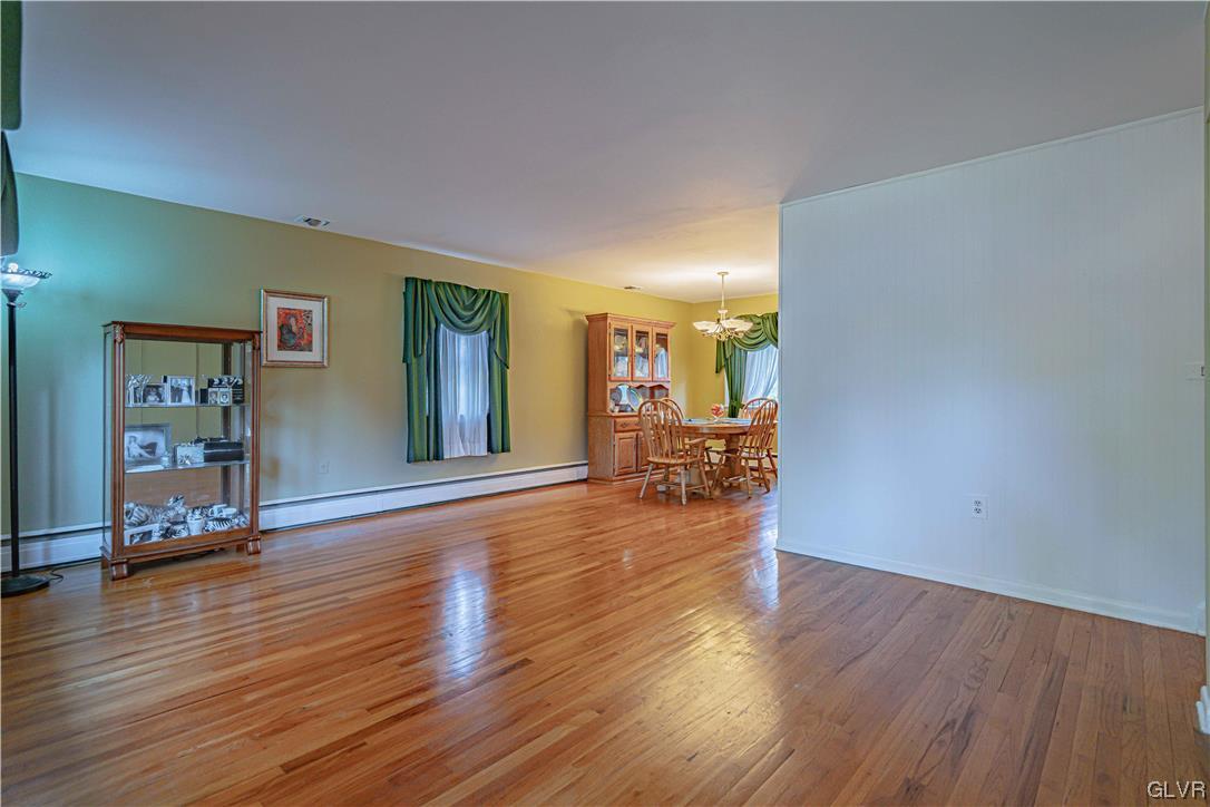 1584 Stoke Park Road Bethlehem, PA 18017 - Photo 8 of 36 Gallery Image 8