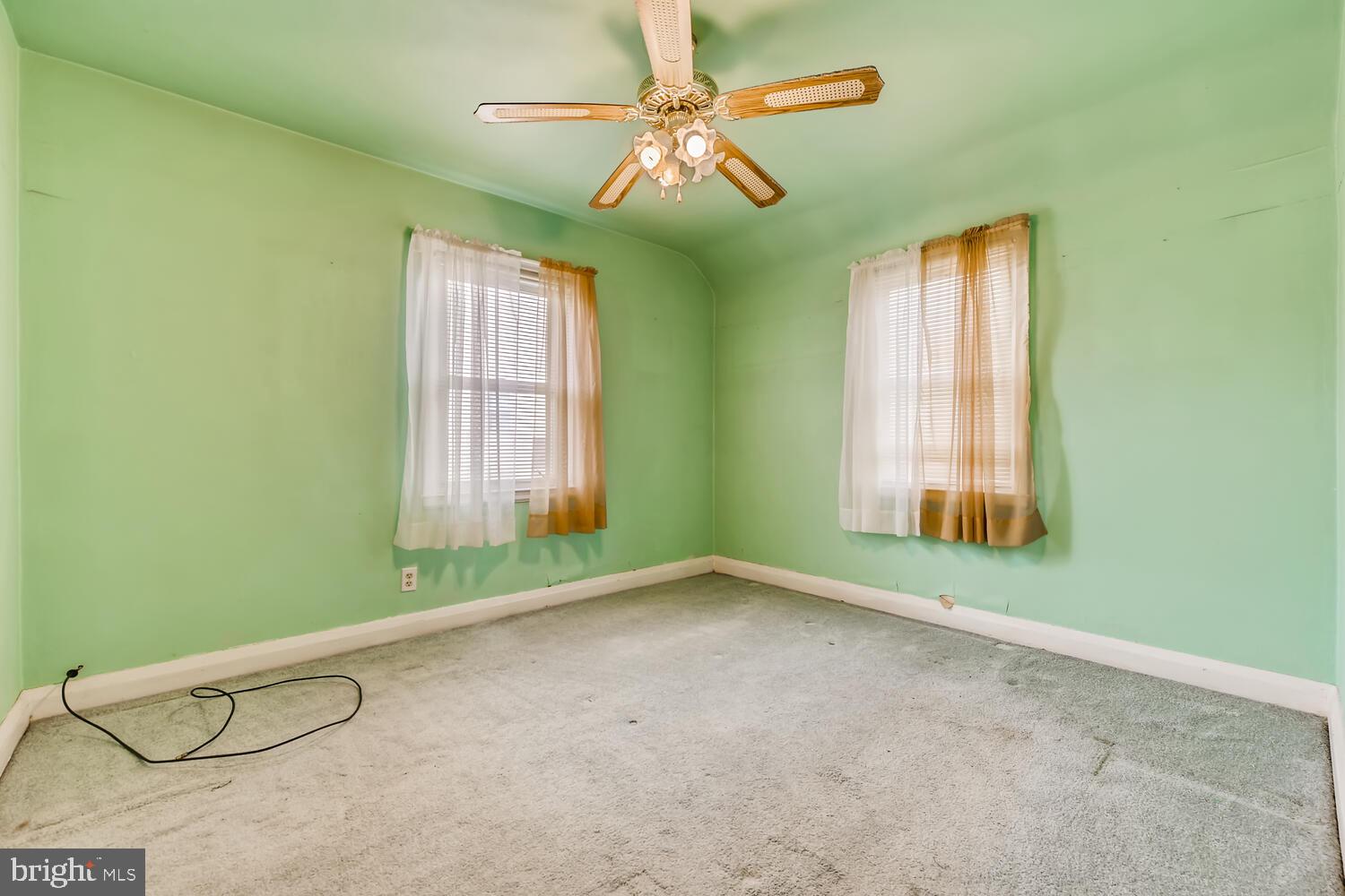 3143 Sollers Point Road Baltimore, MD 21222 - Photo 15 of 28