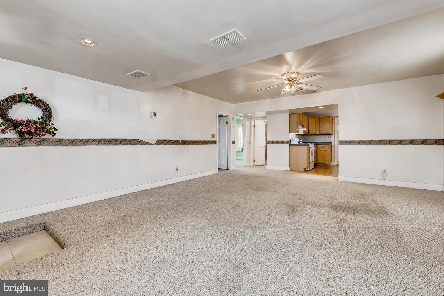 3143 Sollers Point Road Baltimore, MD 21222 - Photo 8 of 28