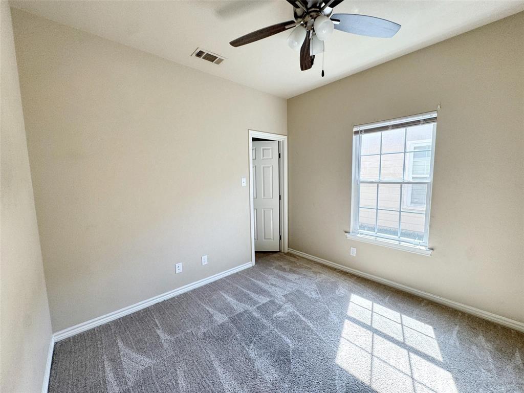 811 South Wilson Street Kaufman, TX 75142 - Photo 8 of 22