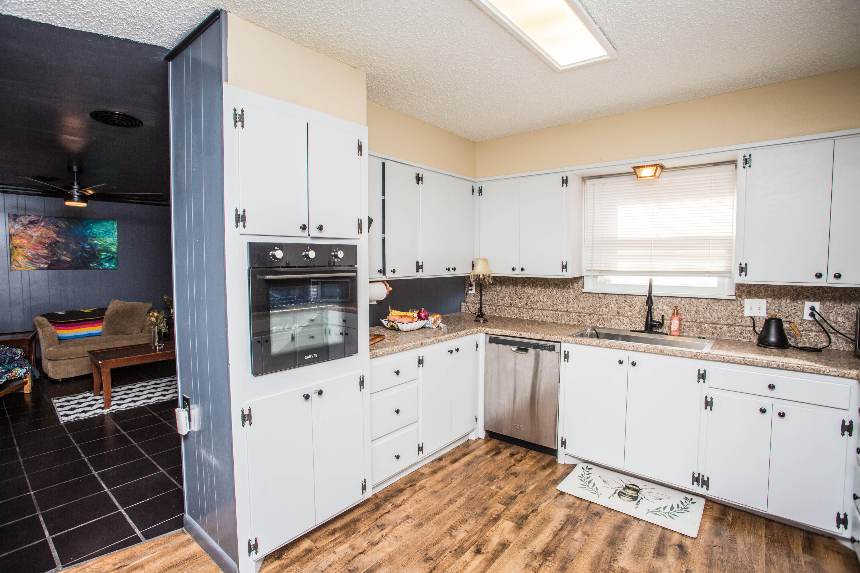 3711 46th Street Lubbock, TX 79413 - Photo 10 of 26 5V2A3408