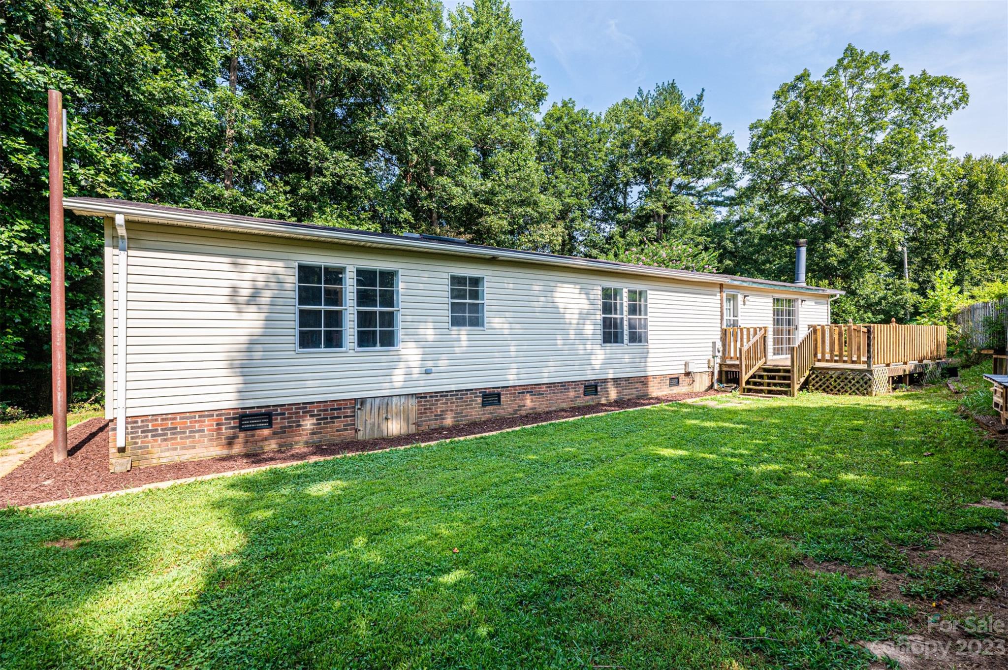 7268 Pyramid Road Hickory, NC 28602 - Photo 8 of 44 Gallery Image 8