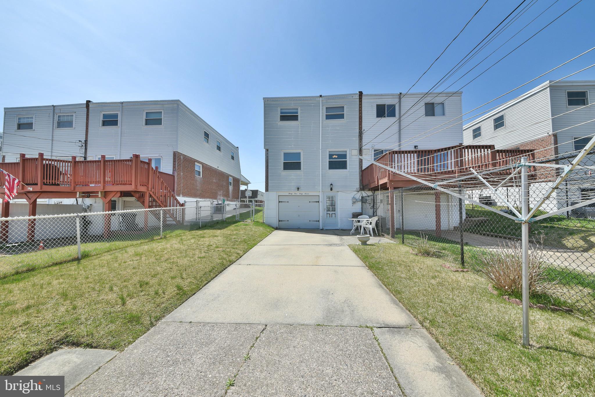 3447 Holyoke Road Philadelphia, PA 19114 - Photo 19 of 24