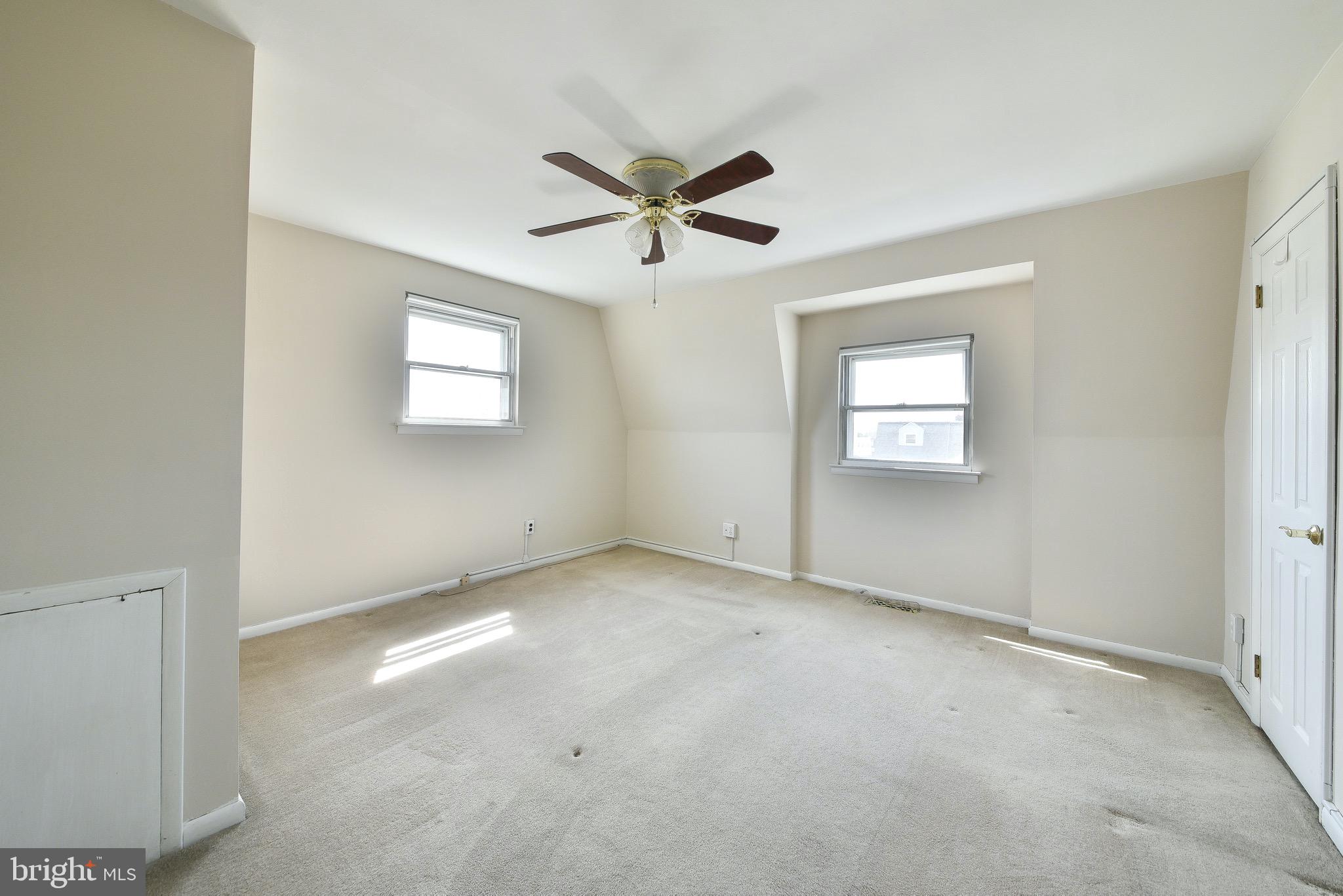 3447 Holyoke Road Philadelphia, PA 19114 - Photo 23 of 24