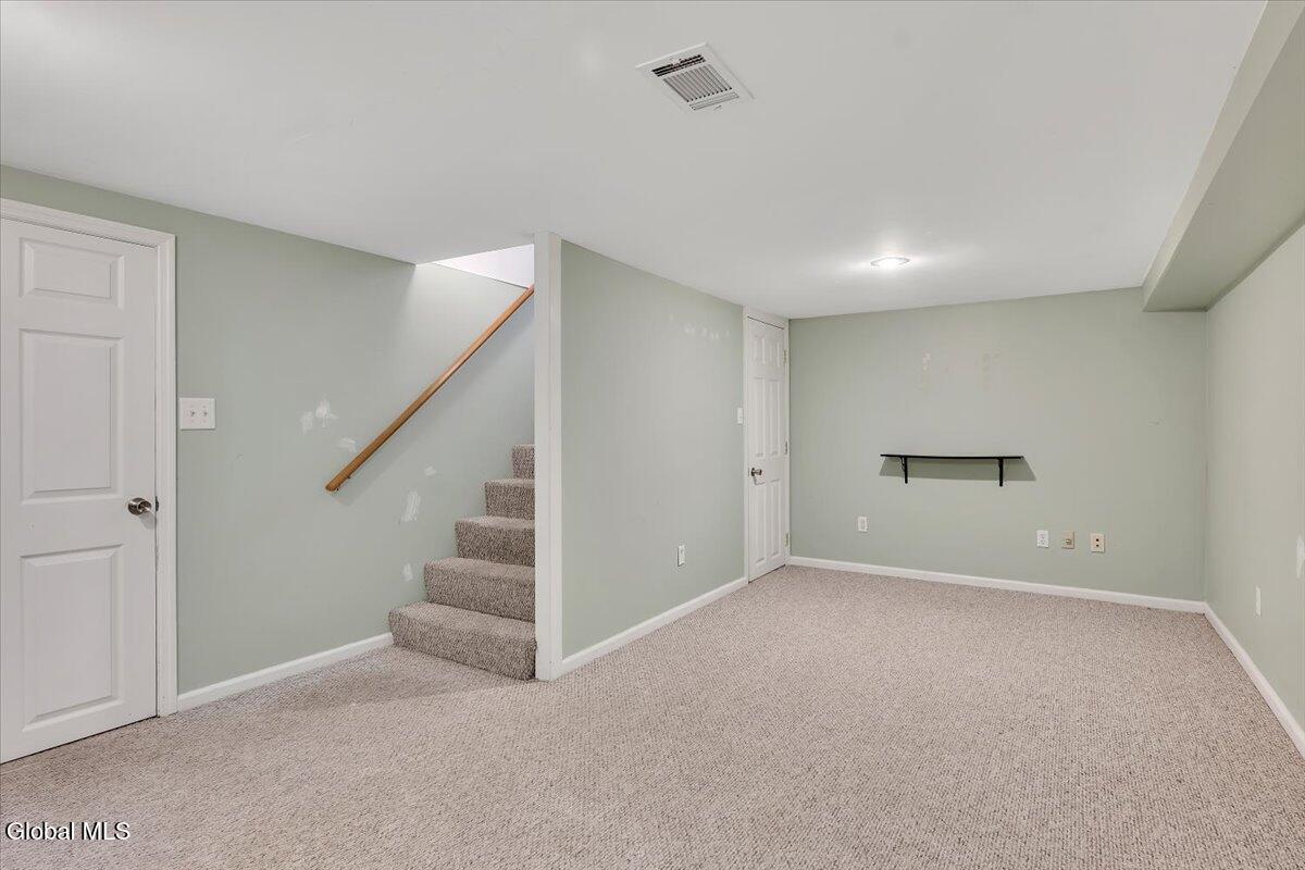 66 Beaver Dam Road Bethlehem, NY 12158 - Photo 19 of 30 18-P1624481