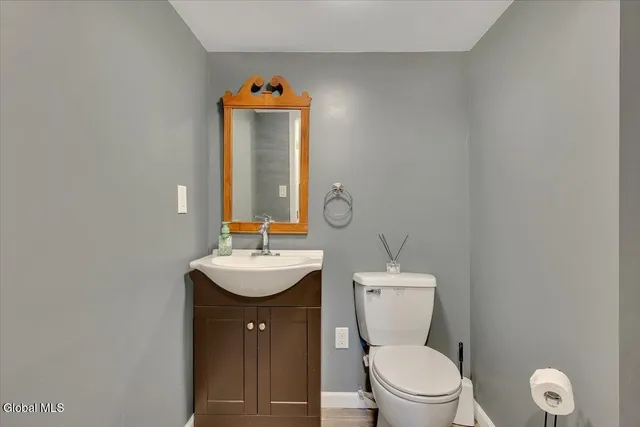 $289,000 | 66 Beaver Dam Road, Bethlehem, NY 12158