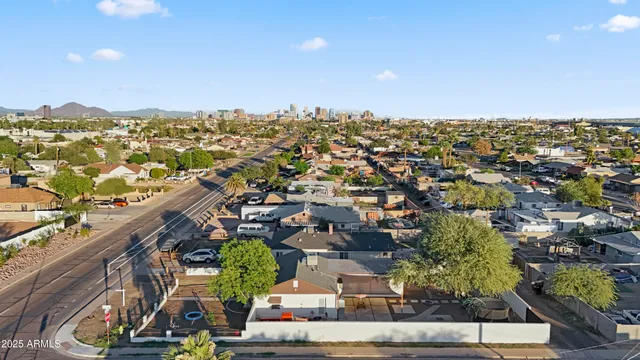 $435,000 | 2547 West Adams Street, Phoenix, AZ 85009