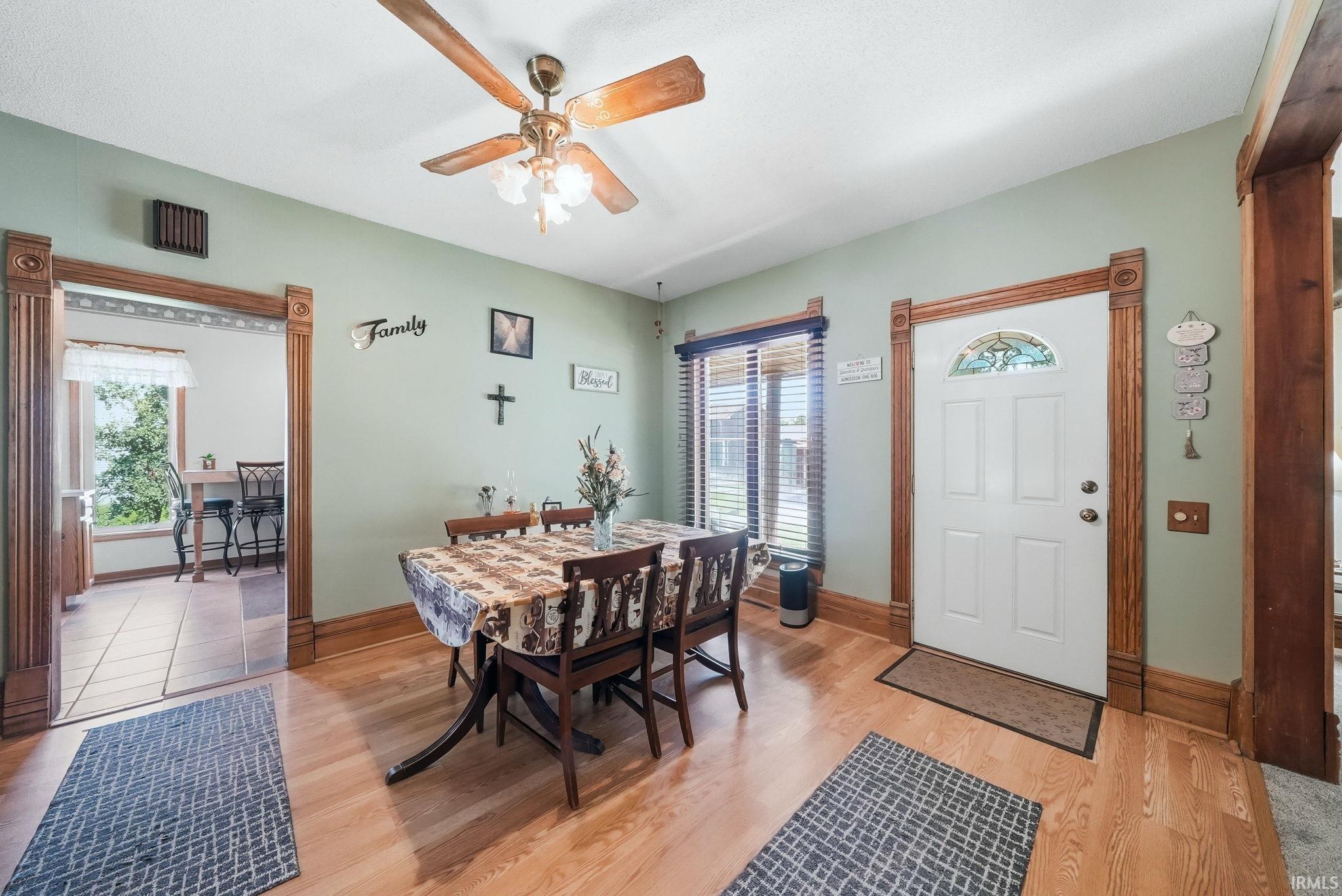 309 West Oak Street Butler, IN 46721 - Photo 7 of 44
