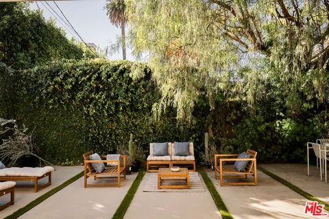 $3,750,000 | 831 North Spaulding Avenue, Los Angeles, CA 90046