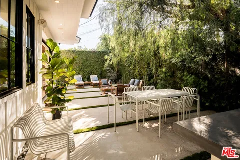 $3,750,000 | 831 North Spaulding Avenue, Los Angeles, CA 90046