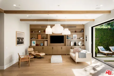 $3,750,000 | 831 North Spaulding Avenue, Los Angeles, CA 90046