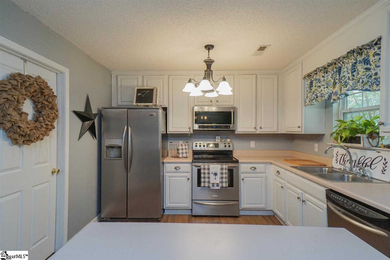 408 Ballard Road Pelzer, SC 29669 - Photo 11 of 22
