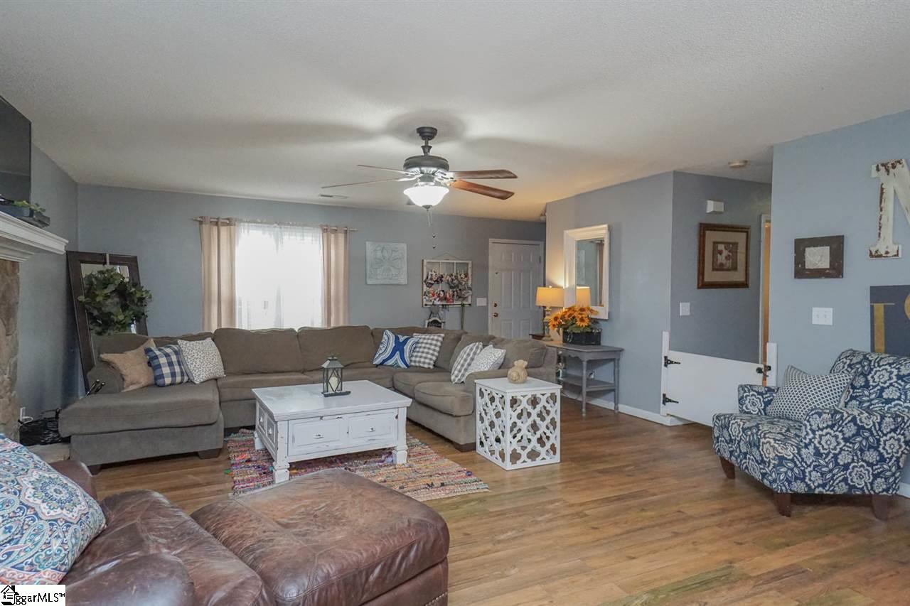 408 Ballard Road Pelzer, SC 29669 - Photo 6 of 22