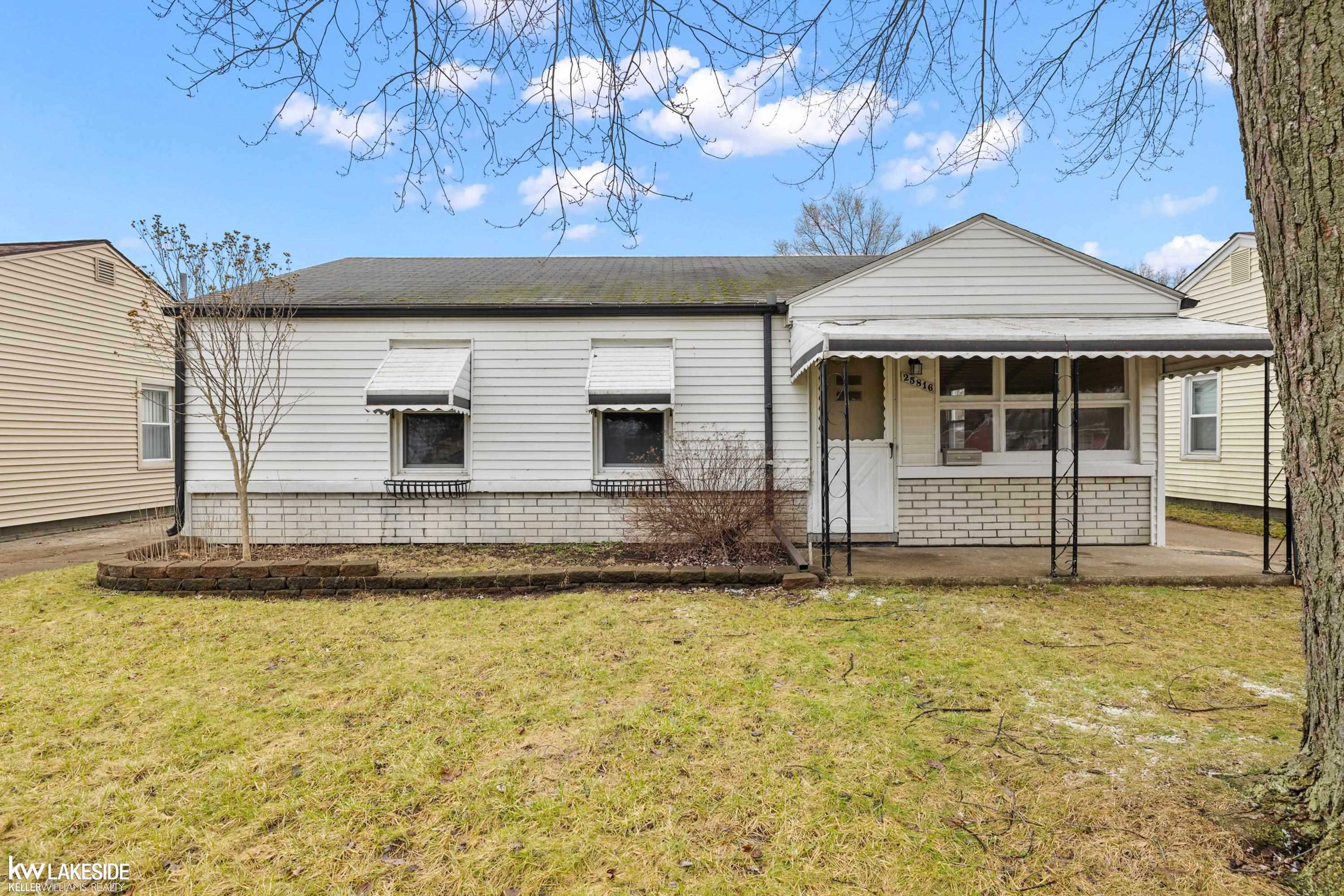 25816 Rosenbusch Boulevard Warren, MI 48089 - Photo 2 of 31