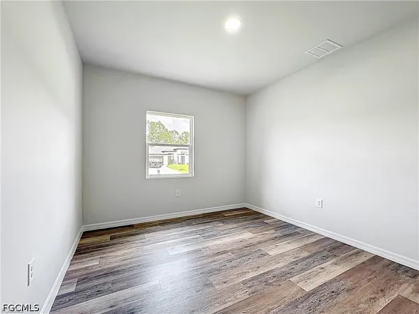 $2,100 | 912 Anthony Street East, Lehigh Acres, FL 33974