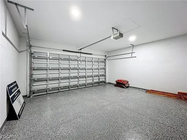 $2,100 | 912 Anthony Street East, Lehigh Acres, FL 33974