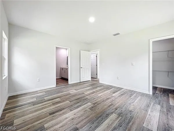 $2,100 | 912 Anthony Street East, Lehigh Acres, FL 33974