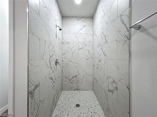 $2,100 | 912 Anthony Street East, Lehigh Acres, FL 33974