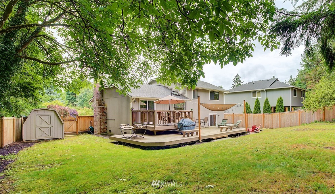711 198th Place Southeast Bothell, WA 98012 - Photo 2 of 25 Gallery Image 2