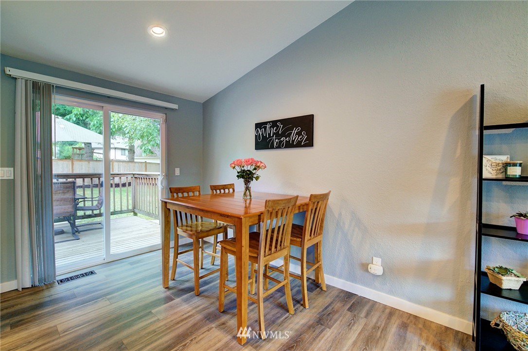 711 198th Place Southeast Bothell, WA 98012 - Photo 13 of 25 Gallery Image 13