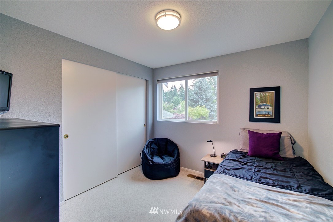 711 198th Place Southeast Bothell, WA 98012 - Photo 16 of 25 Gallery Image 16